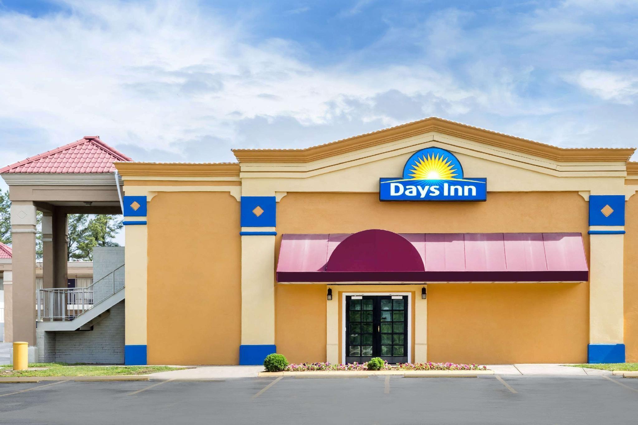 Days Inn By Wyndham Greensboro Airport מראה חיצוני תמונה