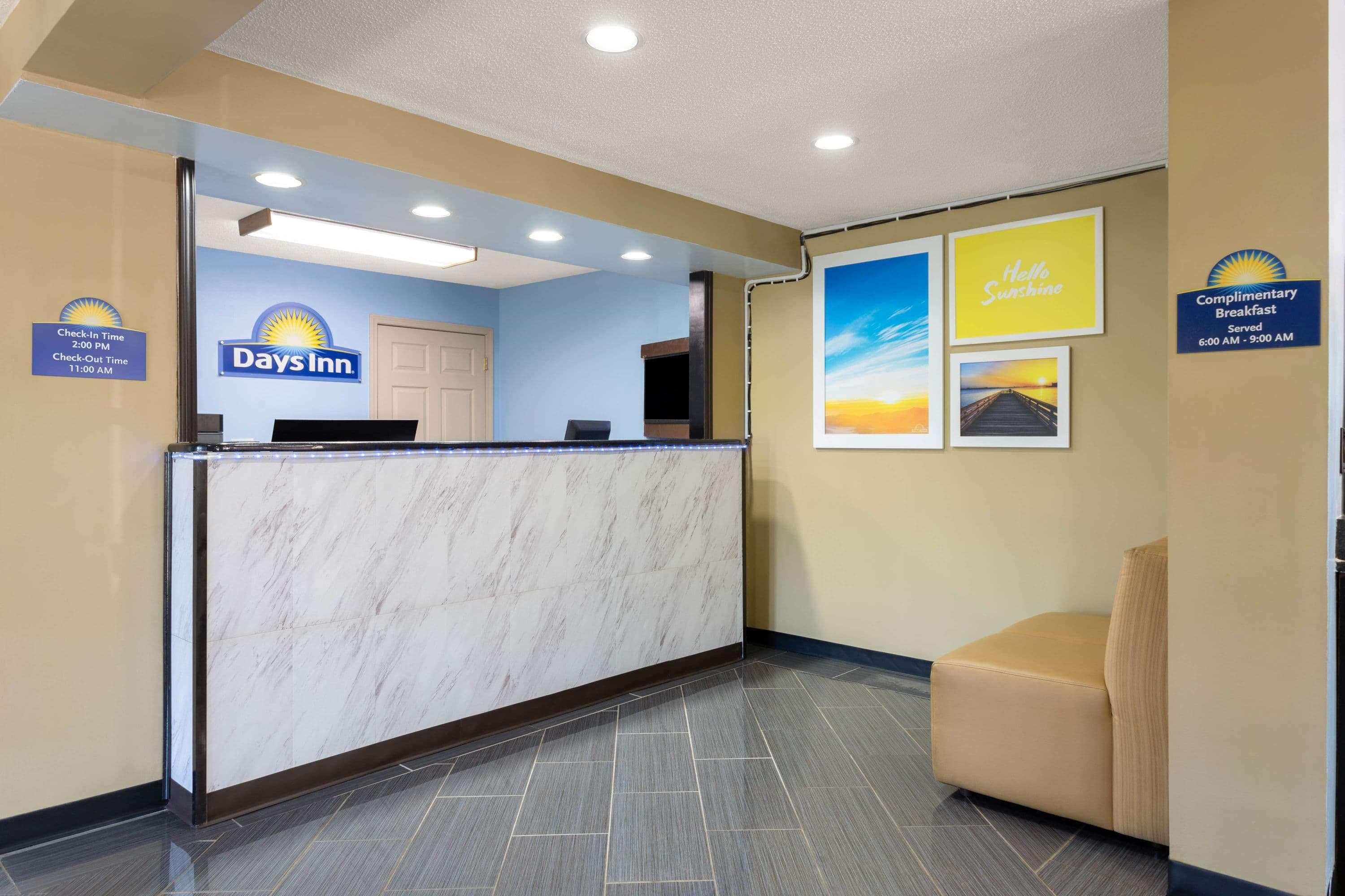 Days Inn By Wyndham Greensboro Airport מראה חיצוני תמונה